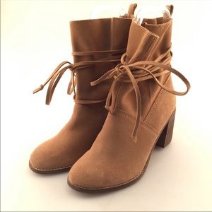 NWOT Tom’s Mila Tan Suede Ankle Boots